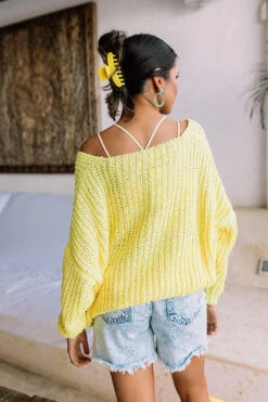 Eye Candy Tunic Sweater In Yellow -Chic Essence 1802063453000 2023021523122900 718f1e7aeye candy tunic sweater in yellow