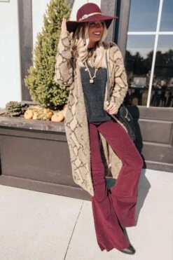 Better Than The Rest Shift Sweater In Black -Chic Essence 1909307821000 2020010311090200 7d685c85better than the rest shift sweater in black