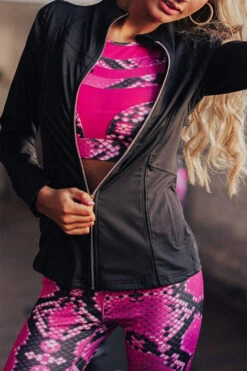 Work It Out Jacket -Chic Essence 1912165176000 2019122309480000 c8b77cf4work it out jacket