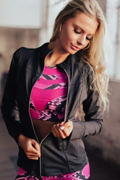 Work It Out Jacket -Chic Essence 1912165176000 2019122309480100 b0114ab9work it out jacket