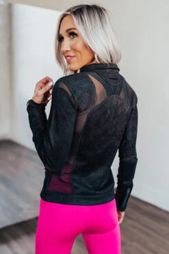 Sprinting To Happy Hour Mesh Jacket 16 Sprinting To Happy Hour Mesh Jacket -Chic Essence 1912165228000 2019121715301300 9e93902enewproduct
