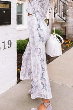 Dates And DMs Snake Print Pants -Chic Essence 2005116343000 2020060112574800 217e3af9dates and dms snake print pants