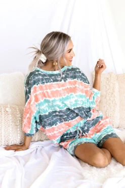 Here And There Tie Dye Shift Top In Ocean Wave 10 Here And There Tie Dye Shift Top In Ocean Wave -Chic Essence 2006294162000 2020071718212900 231ea6f8here and there tie dye shift top in ocean wave