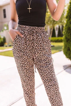 The Elyza Leopard Joggers -Chic Essence 2007147156000 2020080413293700 218e71cethe elyza leopard joggers