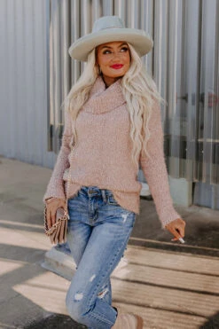 Mochas In The Mountains Knit Sweater 13 Mochas In The Mountains Knit Sweater -Chic Essence 2008046646000 2022102320195800 f49272damochas in the mountains knit sweater