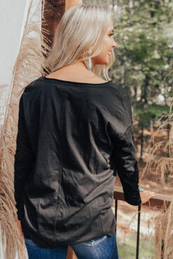 Vermont Trails Shift Top In Black 12 Vermont Trails Shift Top In Black -Chic Essence 2008107656000 2020101312534500 8ce2f1f2vermont trails shift top in black