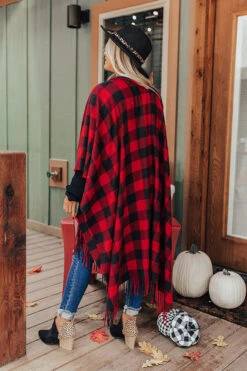Autumn Rush Buffalo Check Poncho In Red -Chic Essence 2008172745000 2020100616160500 7dc869abautumn rush buffalo check poncho in red