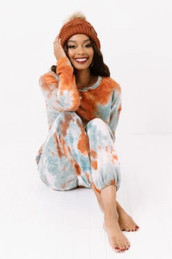 Dose Of Cozy Tie Dye Sweatshirt In Tangerine