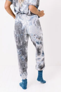Cozy Mornings Tie Dye Joggers In Navy -Chic Essence 2009297783000 2020102116151200 32087531cozy mornings tie dye joggers in navy