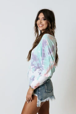 Friends By The Sea Tie Dye Top 10 Friends By The Sea Tie Dye Top -Chic Essence 2010052332000 2021071215542500 048a6c21friends by the sea tie dye top