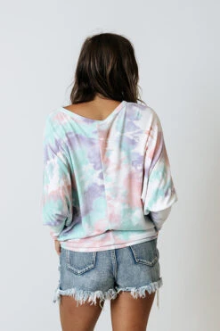 Friends By The Sea Tie Dye Top 11 Friends By The Sea Tie Dye Top -Chic Essence 2010052332000 2021071215542500 5ea97560friends by the sea tie dye top