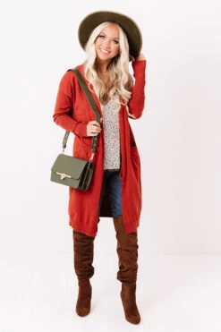 Front Page -Chic Essence 2010128043000 2020110911320600 9ff457c2airstream dreams cardigan in dark rust