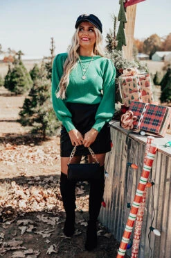 European Holiday Sweater Top In Emerald -Chic Essence 2010209146000 2020111014555100 36337e12european holiday sweater top in emerald