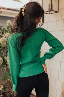 European Holiday Sweater Top In Emerald -Chic Essence 2010209146000 2022101812521500 fd349a11european holiday sweater top in emerald