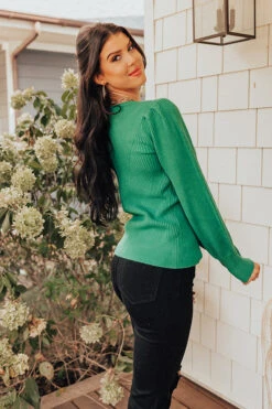 European Holiday Sweater Top In Emerald -Chic Essence 2010209146000 2022101812522400 4e33faa2european holiday sweater top in emerald