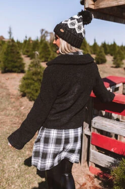 NYC Wardrobe Sherpa Jacket In Black -Chic Essence 2010287699000 2020111115225800 9983d1a3nyc wardrobe sherpa jacket in black