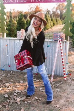 Coffee Talks Babydoll Top In Black 11 Coffee Talks Babydoll Top In Black -Chic Essence 2010298404000 2020111711054100 aa811c84newproduct