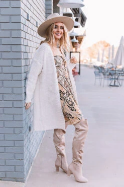 Can't Stop Me Now Knit Cardigan In Cream -Chic Essence 2011038504000 2020112320364600 0ef4e86ecant stop me now knit cardigan in cream