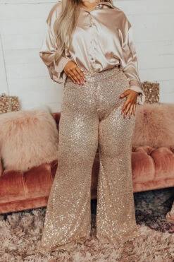 Dainty Glam Sequin High Waist Flare In Gold Curves 16 Dainty Glam Sequin High Waist Flare In Gold Curves -Chic Essence 2011129457000 2022112109122900 5a846198dainty glam sequin high waist flare in gold curves