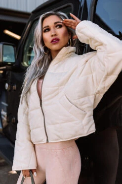 Blizzard On Broadway Jacket In Cream -Chic Essence 2011192541000 2020121412264700 8aae5d32blizzard on broadway jacket in cream