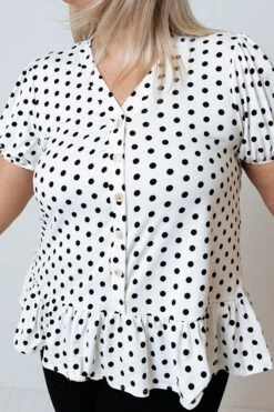 Tennessee Travels Polka Dot Top In White Curves -Chic Essence 2104097107000 2021052509400300 d7d0b37atennessee travels polka dot top in white