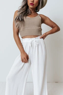 The Banks High Waist Linen-Blend Pants In White 19 The Banks High Waist Linen-Blend Pants In White -Chic Essence 2104288615000 2021060809510900 11fb4c04the banks high waist linen blend pants in white