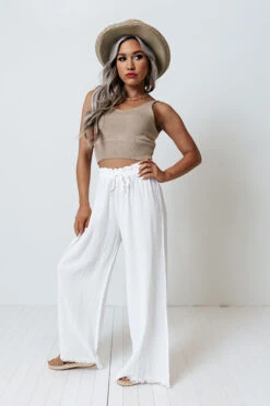 The Banks High Waist Linen-Blend Pants In White 20 The Banks High Waist Linen-Blend Pants In White -Chic Essence 2104288615000 2021060809510900 5b894fbcthe banks high waist linen blend pants in white