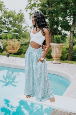 Non-Stop To Paradise Pants In Limpet Shell -Chic Essence 2105145272000 2021060813321800 ef435b8enon stop to paradise pants