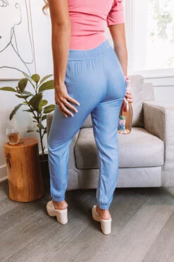 Broadcasting Live High Waist Joggers In Blue -Chic Essence 2106101164000 2021062321485200 6d93adfabroadcasting live high waist joggers in blue