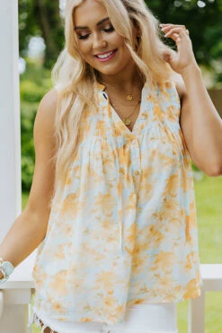 You Deserve Flowers Shift Top -Chic Essence 2106256406000 2021071210191900 ed40b6a7you deserve flowers shift top