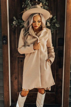 Maple Sugar Kisses Coat In Rose Quartz -Chic Essence 2108098824000 2021090707000000 b2912180maple sugar kisses coat in rose quartz