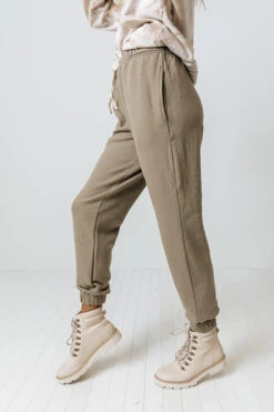 Down Time Joggers In Light Sage 8 Down Time Joggers In Light Sage -Chic Essence 2108204228000 2021090915430500 68648044down time joggers in light sage