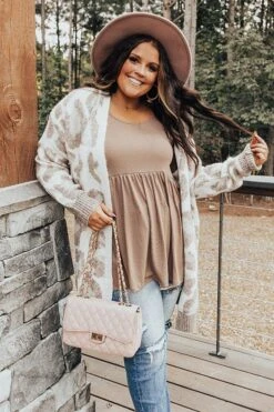 Northern Chill Leopard Cardigan In Ivory Curves -Chic Essence 2109022532000 2021092809513900 5814f9a2northern chill leopard cardigan in ivory curves