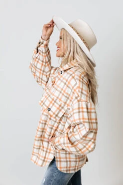 Cozy Aura Plaid Jacket -Chic Essence 2109133980000 2021102614290400 fd368e00cozy aura plaid jacket