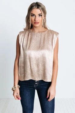 Shining Eyes Shift Top -Chic Essence 2109168788000 2021101410551800 d54578afshining eyes shift top