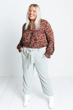 The Lari High Waist Trousers In Pear Curves