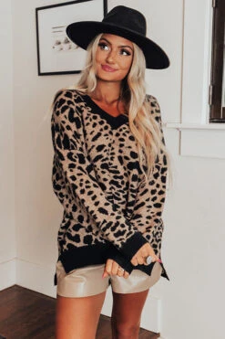 Cozy Reputation Leopard Sweater -Chic Essence 2109224301000 2021102115153600 ad01b145cozy reputation leopard sweater