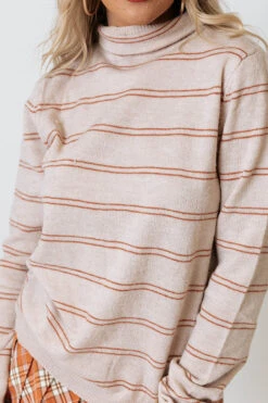 Candy Crushing Stripe Sweater -Chic Essence 2109249318000 2021101914314400 d46ae721candy crushing stripe sweater