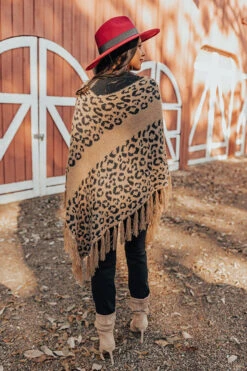 Bonfire Belle Leopard Poncho -Chic Essence 2110122053000 2022110713015500 5b131f7fbonfire belle leopard poncho