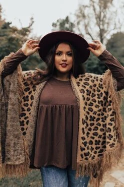 Salted Caramel Latte Poncho Curves -Chic Essence 2110127532000 2021110415433400 85bf147fsalted caramel latte poncho curves