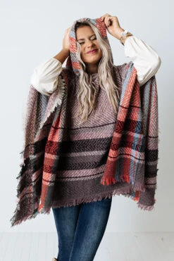 Cuddle Down Poncho In Heirloom Lilac -Chic Essence 2110127902000 2021110810541800 d2015466cuddle down poncho in heirloom lilac