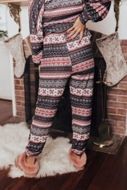 Season Of Miracles Joggers 9 Season Of Miracles Joggers -Chic Essence 2110222364000 2021110910105000 5b51851eseason of miracles joggers