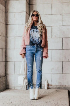 Aspen Slopes Sherpa Jacket 23 Aspen Slopes Sherpa Jacket -Chic Essence 2112136176000 2021122111465600 cbb57a22aspen slopes sherpa jacket