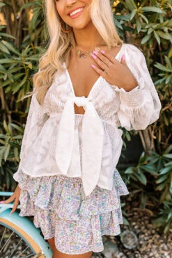 Brighter Than Sunshine Front Tie Top In White -Chic Essence 2201066723000 2022012612293100 37fc2b80flawless express sample 16