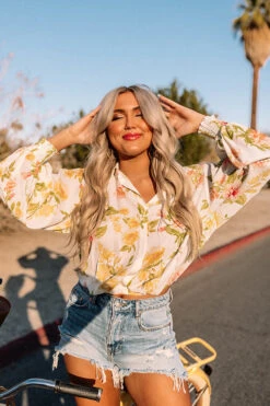 Mind On Mykonos Floral Top 17 Mind On Mykonos Floral Top -Chic Essence 2201119688000 2022020216490100 45ef12cdmind on mykonos floral top