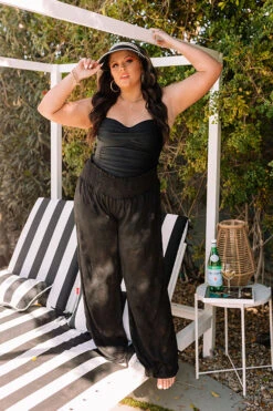 Boat Weekend High Waist Lace Pants In Black Curves -Chic Essence 2201317071000 2022021515284800 2546ff36meritt express sample 5 plus