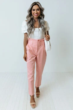 Truly Chic High Waist Trousers -Chic Essence 2202282192000 2022031510460100 2e16454bovi express sample 4