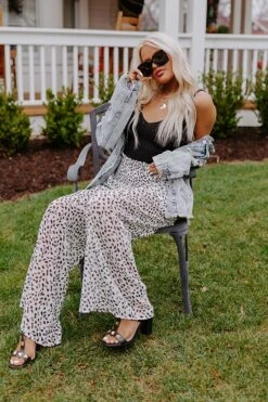 Boat Weekend High Waist Pants In White