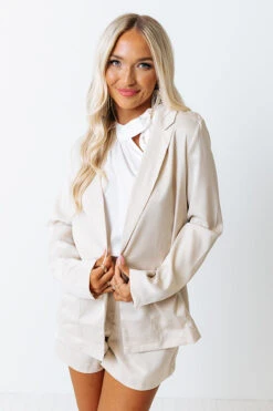 Winning Awards Blazer In Beige 14 Winning Awards Blazer In Beige -Chic Essence 2205164179000 2022052411580700 5b51cdc8winning awards blazer in beige