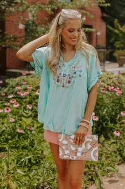 Closest To Me Embroidered Shift Top -Chic Essence 2206207276000 2022070711080100 0b7c1adfclosest to me embroidered shift top